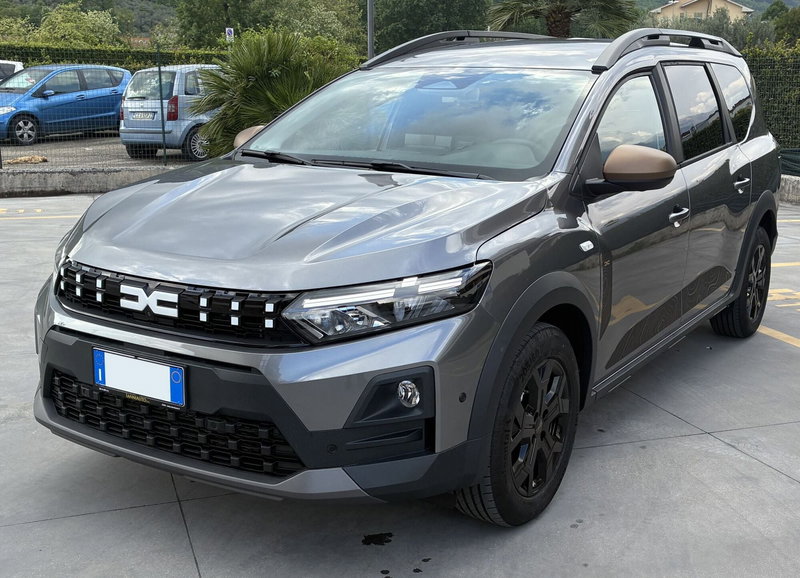 Dacia Jogger nuova a Frosinone (2)