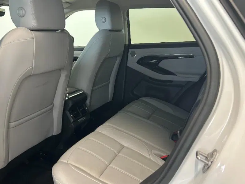 Land Rover Range Rover Evoque usata a Venezia (10)
