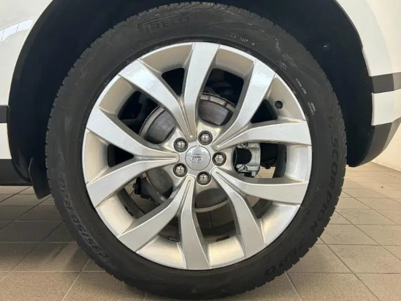 Land Rover Range Rover Evoque usata a Venezia (6)