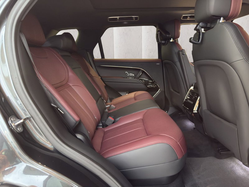 Land Rover Range Rover Sport nuova a Milano (5)