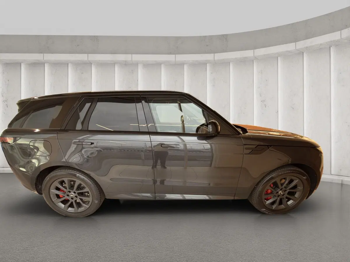 Land Rover Range Rover Sport nuova a Milano (6)
