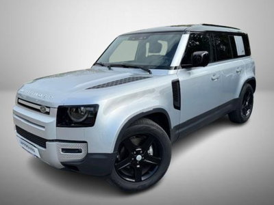 Land Rover Defender 110 3.0d i6 mhev X-Dynamic SE awd 200cv auto del 2022 usata a Seregno