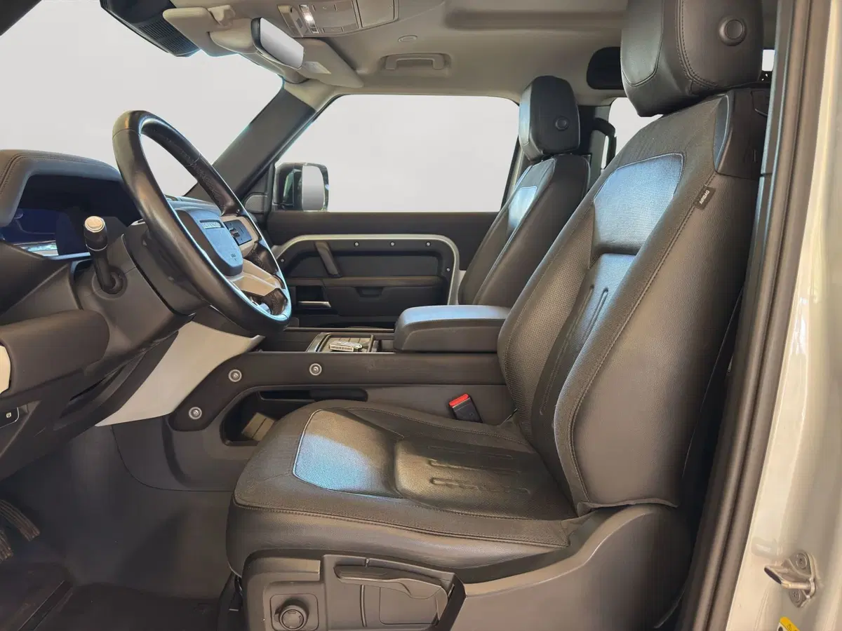 Land Rover Defender usata a Latina (11)