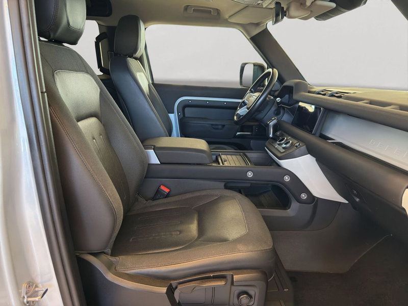 Land Rover Defender usata a Latina (3)