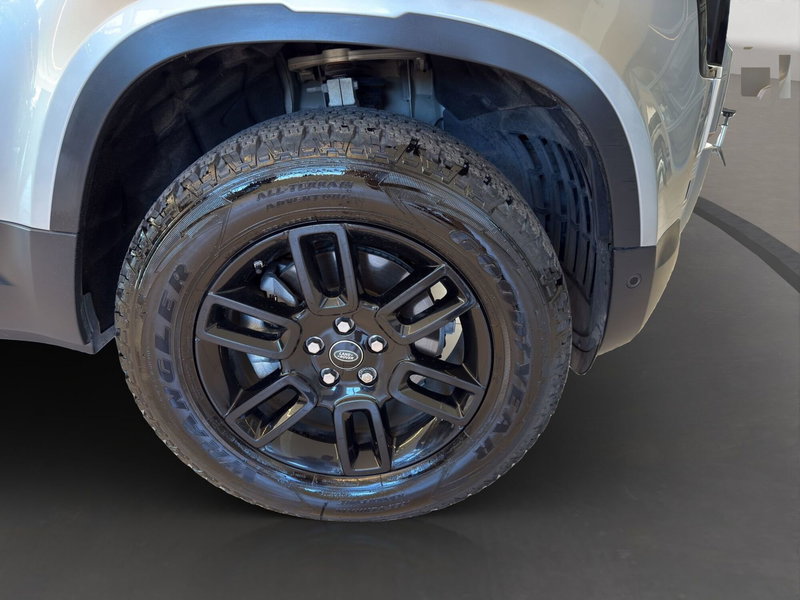 Land Rover Defender usata a Latina (9)