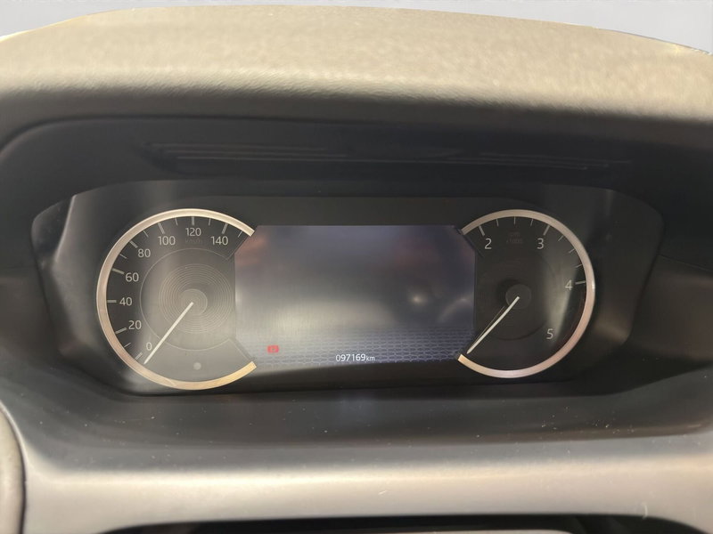 Land Rover Discovery Sport usata a Latina (10)