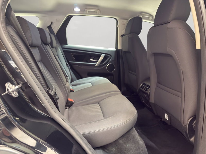 Land Rover Discovery Sport usata a Latina (5)