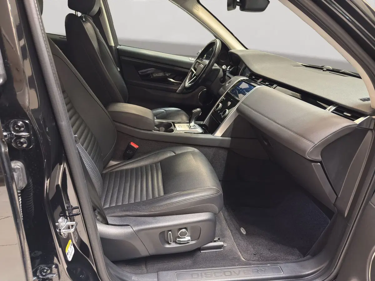 Land Rover Discovery Sport usata a Latina (3)