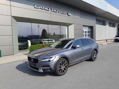 Volvo V90 Cross Country D4 AWD Geartronic del 2018 usata a Cuneo