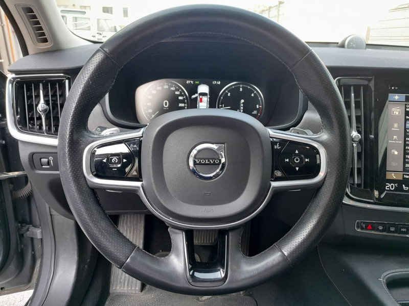 Volvo V90 Cross Country usata a Cuneo (10)