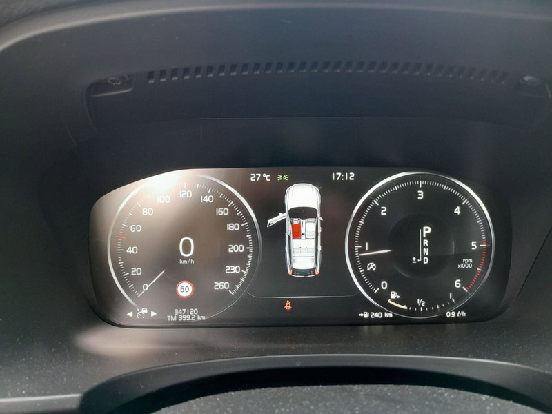 Volvo V90 Cross Country usata a Cuneo (11)