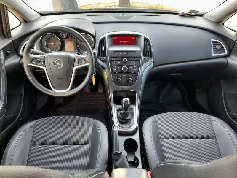 Opel Astra usata a Cuneo (9)