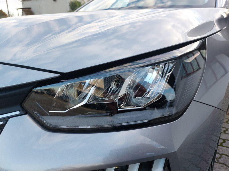 Peugeot 208 nuova a Pavia (12)