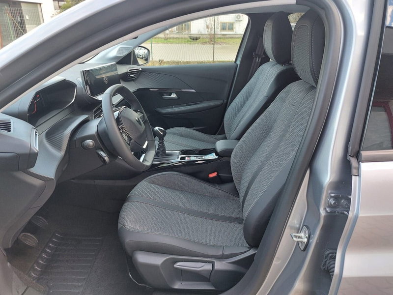 Peugeot 208 nuova a Pavia (3)