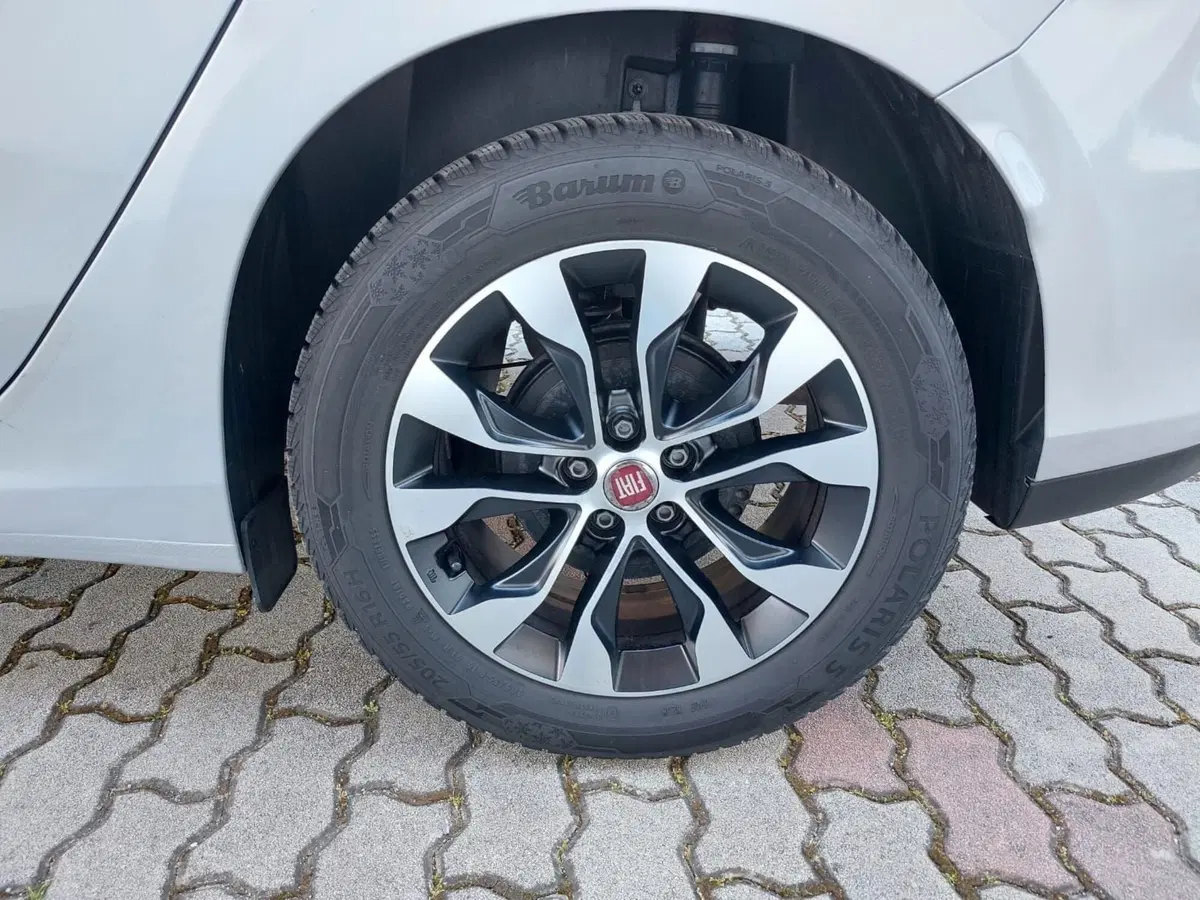 Fiat Tipo usata a Pavia (14)