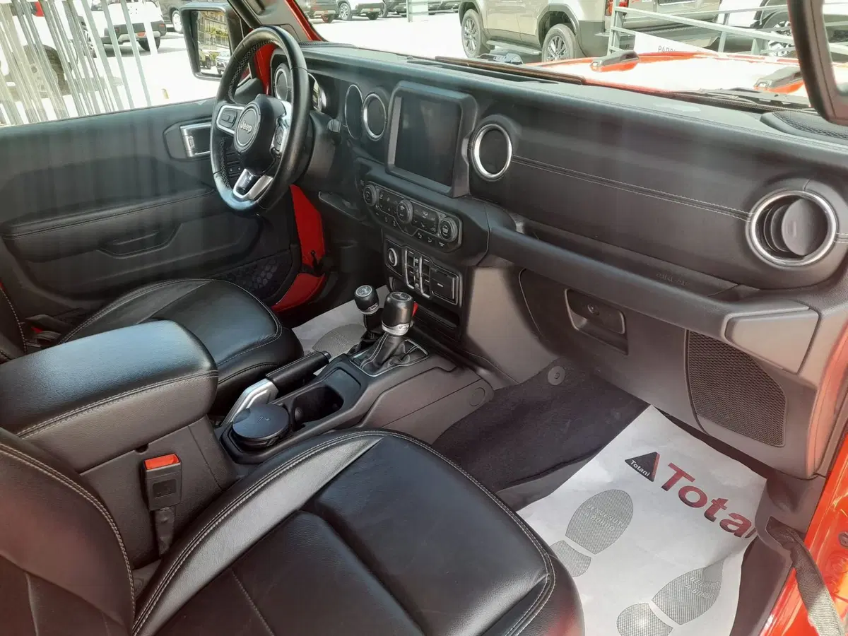 Jeep Wrangler Unlimited usata a L'Aquila (10)