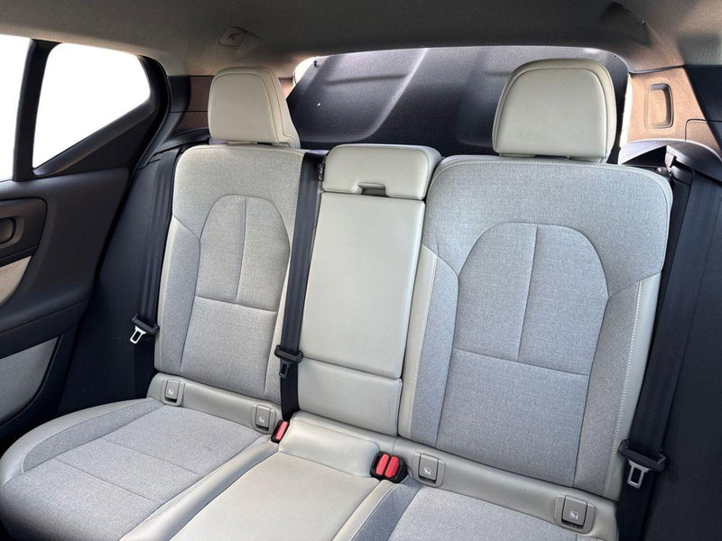 Volvo XC40 usata a Reggio Calabria (14)