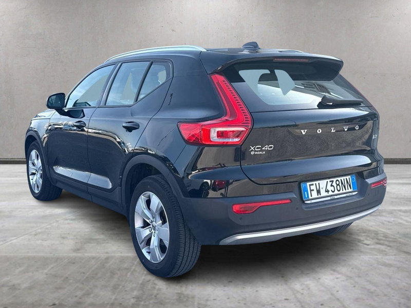 Volvo XC40 usata a Reggio Calabria (4)