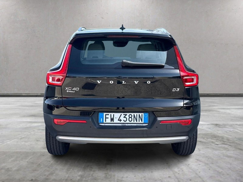 Volvo XC40 usata a Reggio Calabria (6)