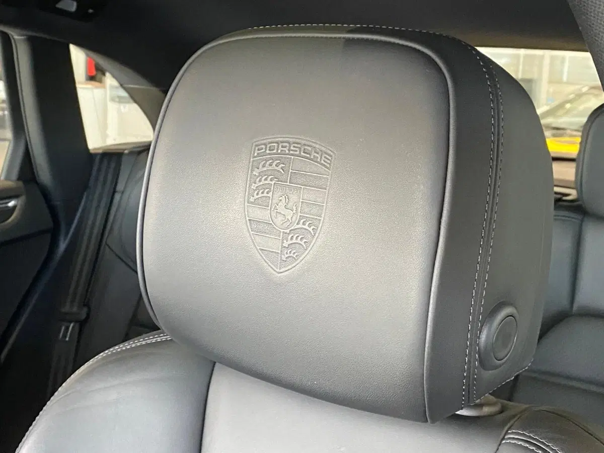 Porsche Macan usata a Firenze (18)