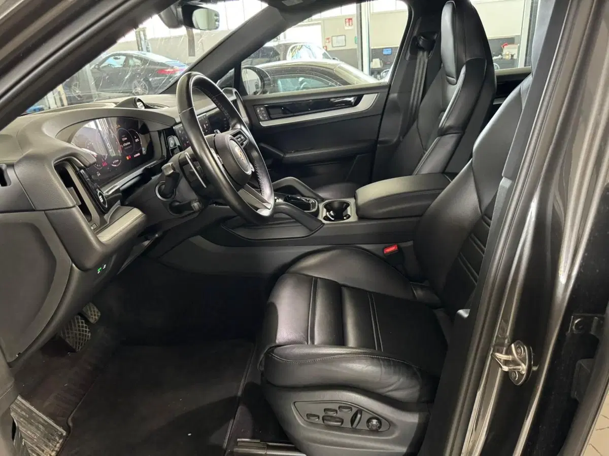 Porsche Cayenne usata a Firenze (9)