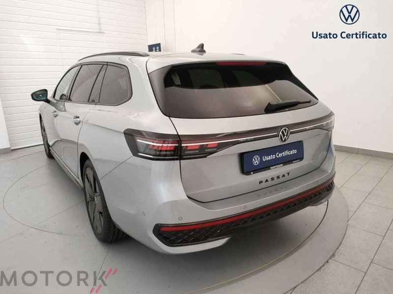 Volkswagen Passat nuova a Varese (8)