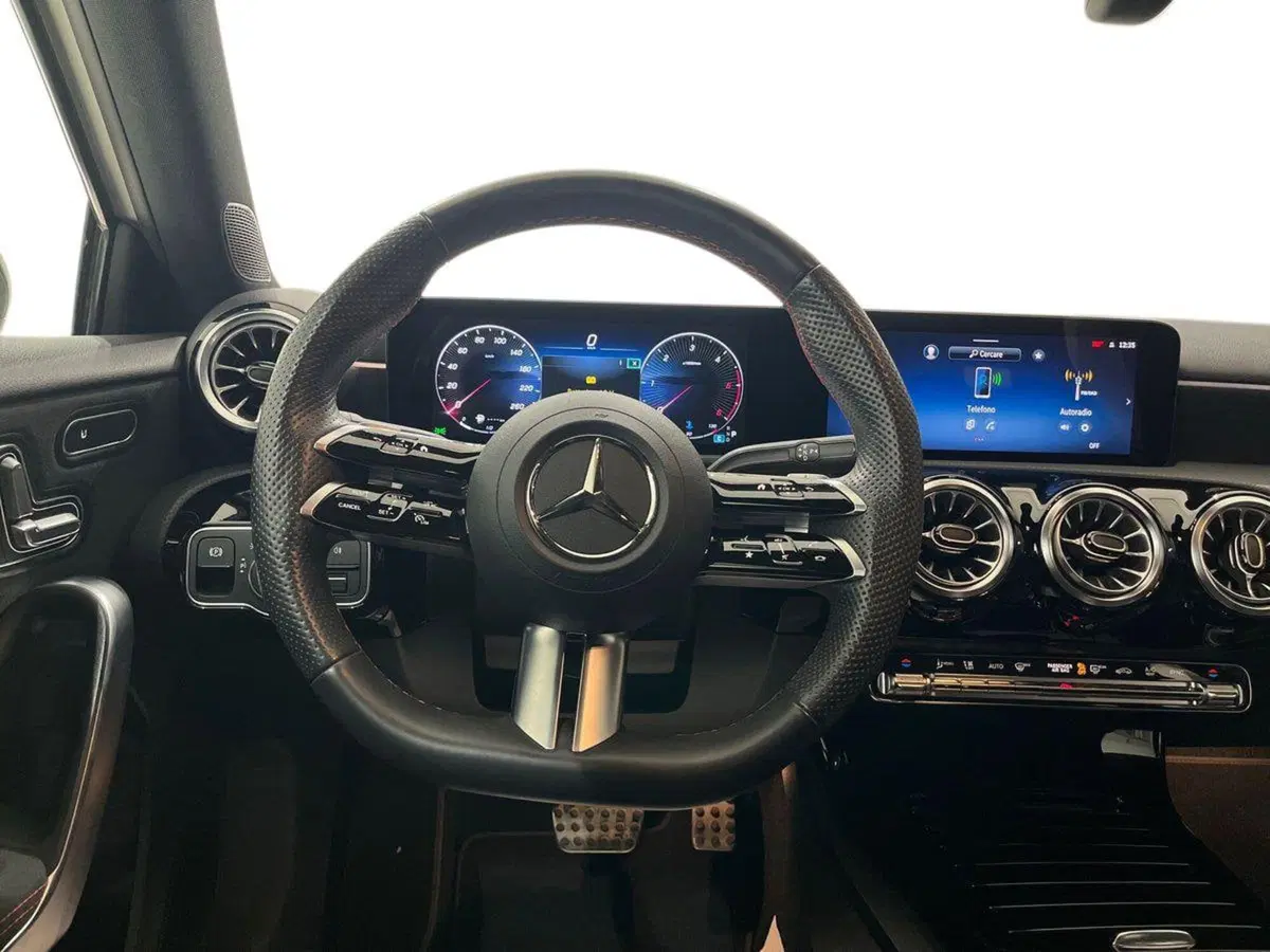 Mercedes-Benz Classe A usata a Napoli (13)