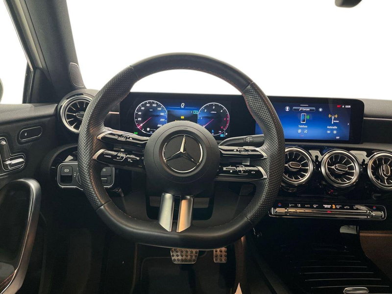 Mercedes-Benz Classe A usata a Napoli (13)