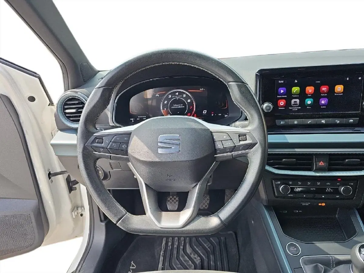 SEAT Arona usata a Lecco (10)