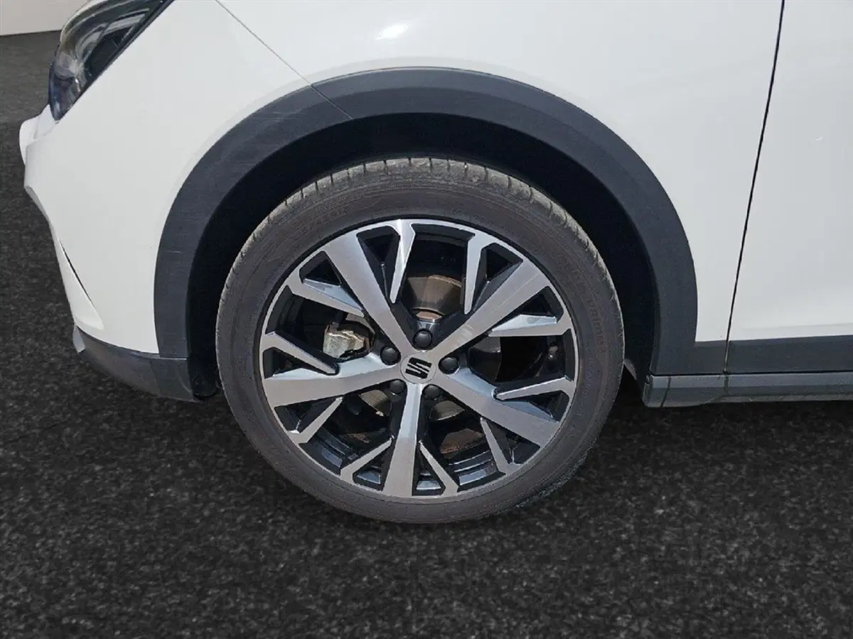 SEAT Arona usata a Lecco (18)