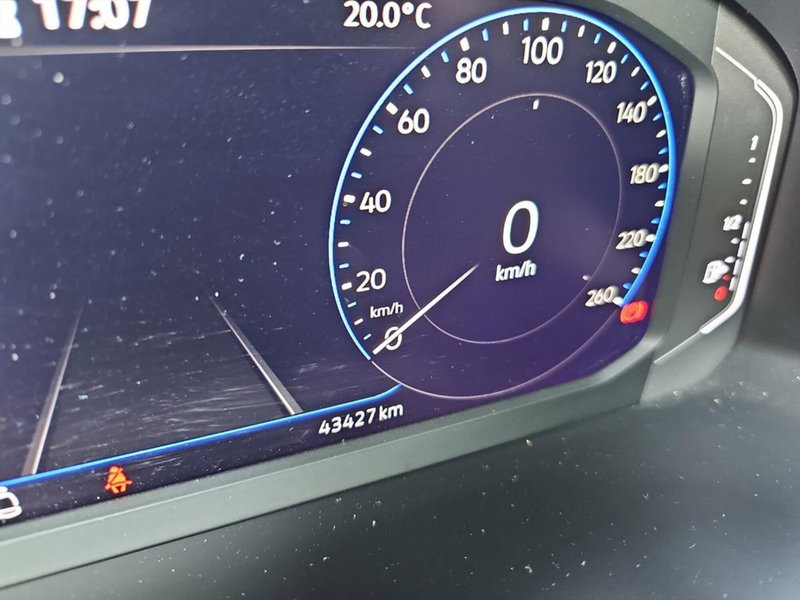 Volkswagen T-Roc usata a Lecco (11)