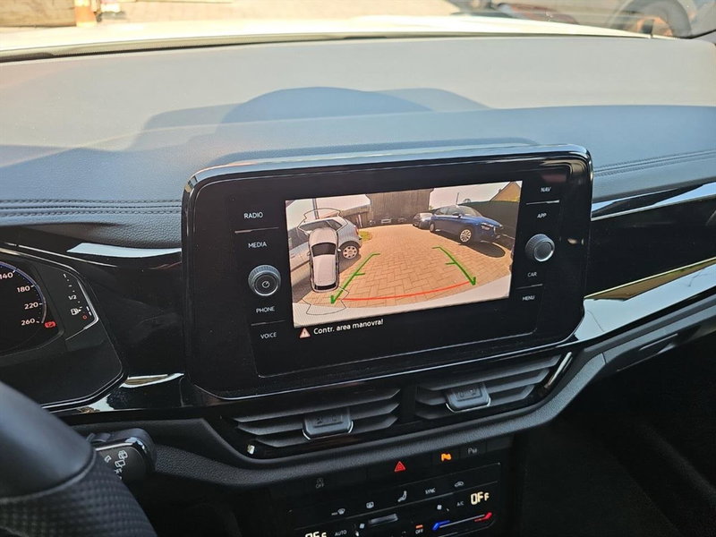 Volkswagen T-Roc usata a Lecco (14)