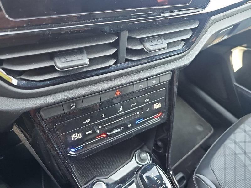 Volkswagen T-Roc usata a Lecco (16)