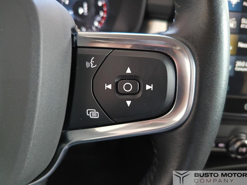 Volvo XC40 usata a Varese (16)