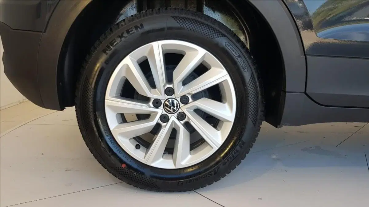 Volkswagen T-Cross usata a Lucca (9)