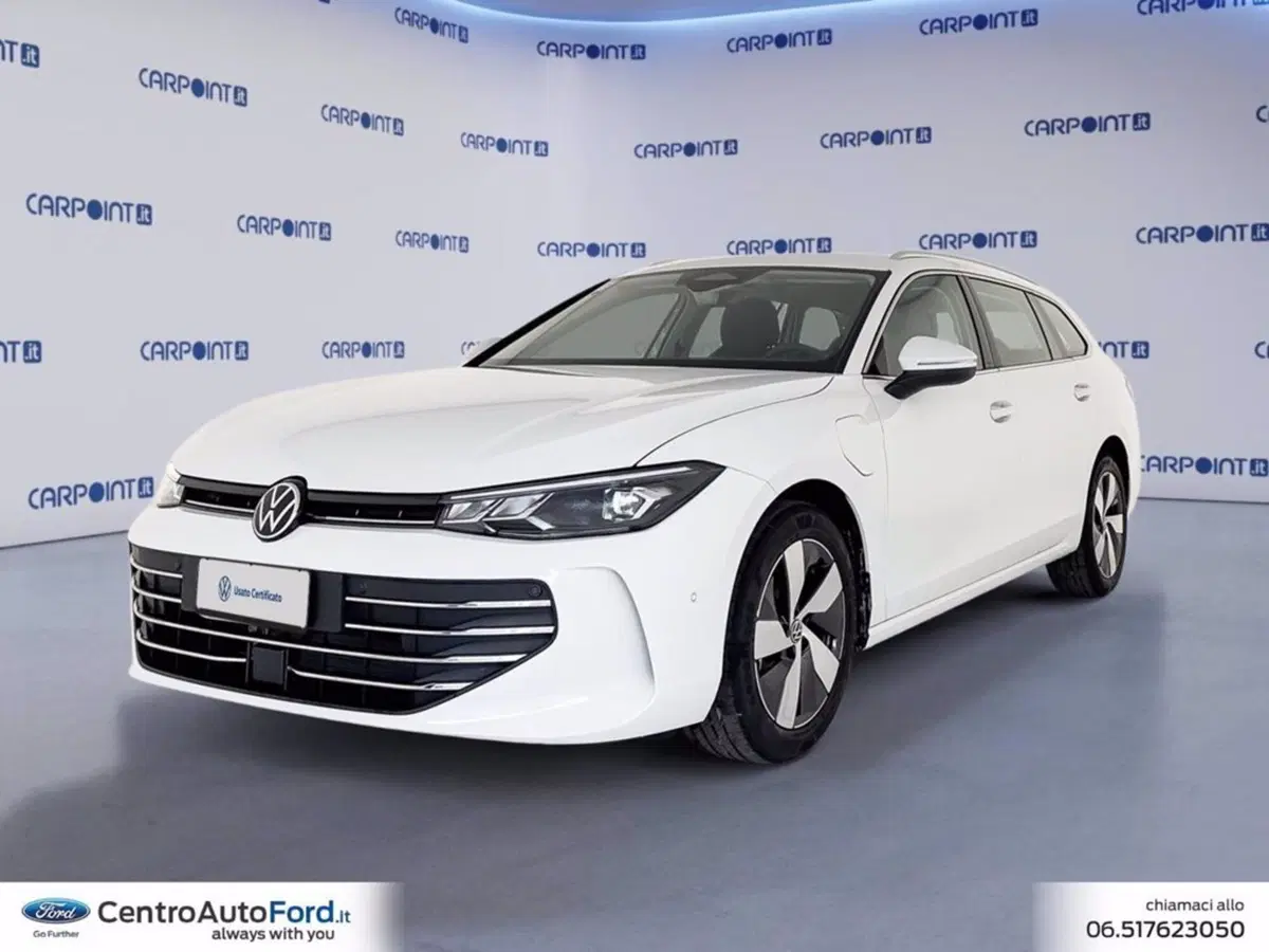 Volkswagen Passat nuova a Roma