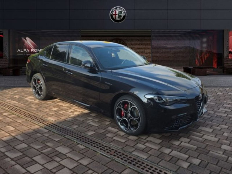 Alfa Romeo Giulia nuova a Monza e Brianza (3)