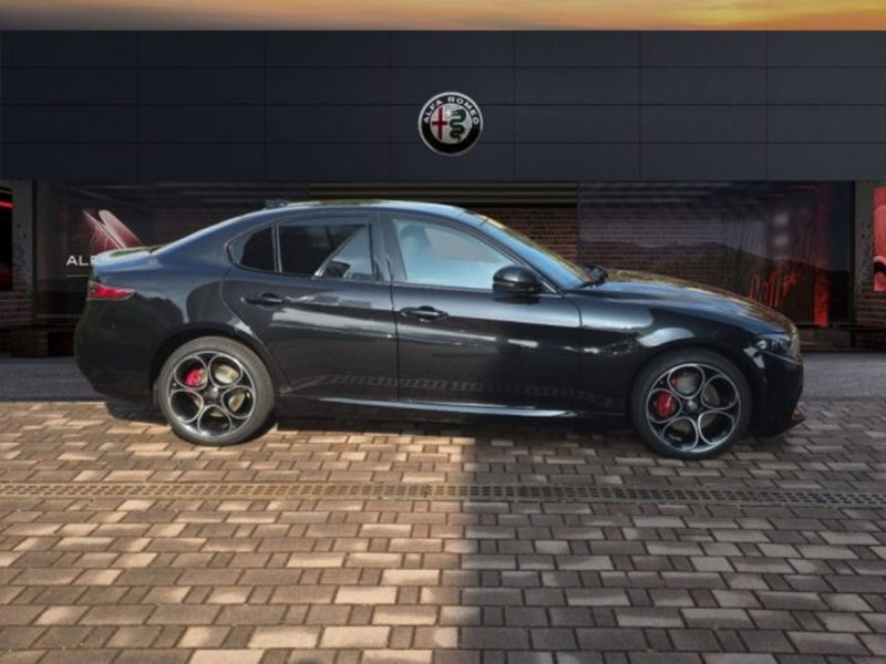 Alfa Romeo Giulia nuova a Monza e Brianza (4)