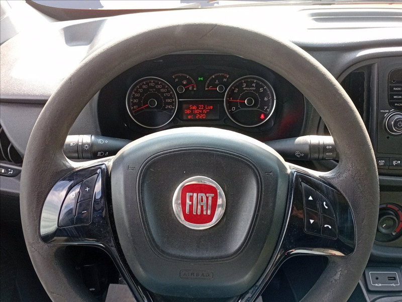 Fiat Doblò Furgone usata a Milano (11)