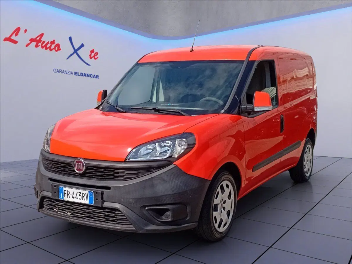 Fiat Doblò Furgone usata a Milano (3)