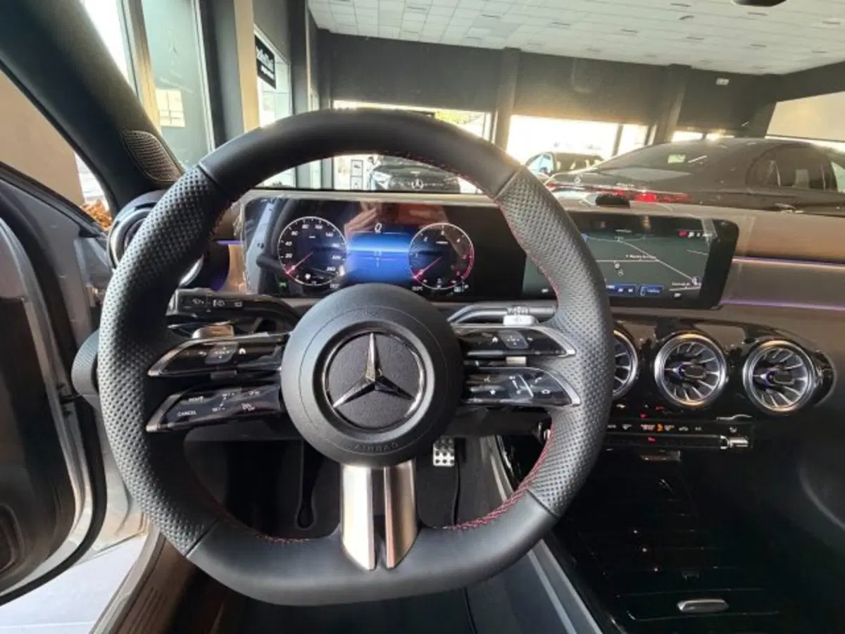 Mercedes-Benz Classe A nuova a Potenza (8)