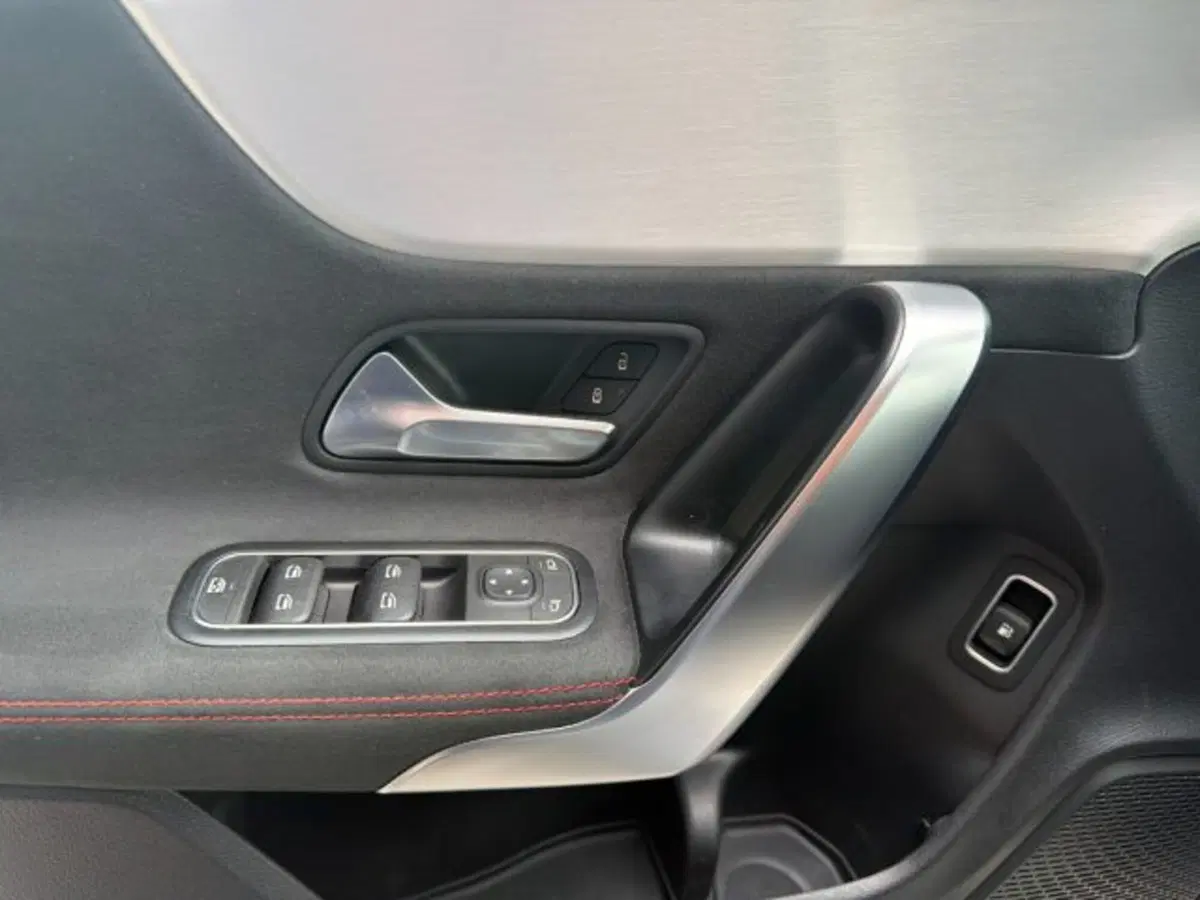 Mercedes-Benz CLA usata a Potenza (16)