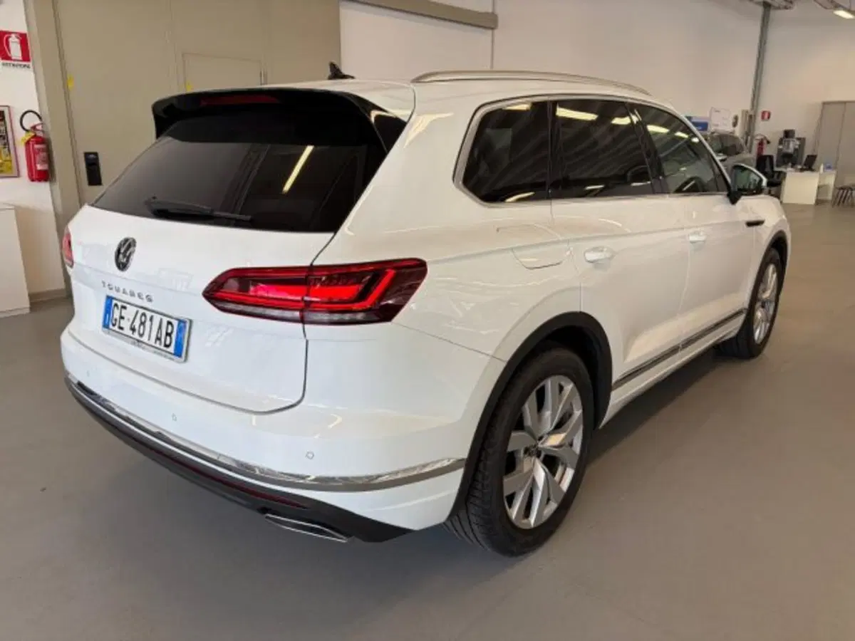 Volkswagen Touareg usata a Cuneo (6)
