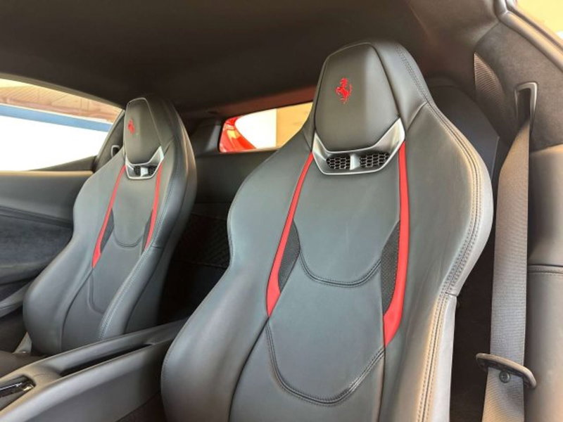 Ferrari 296 Coupé usata a Torino (6)