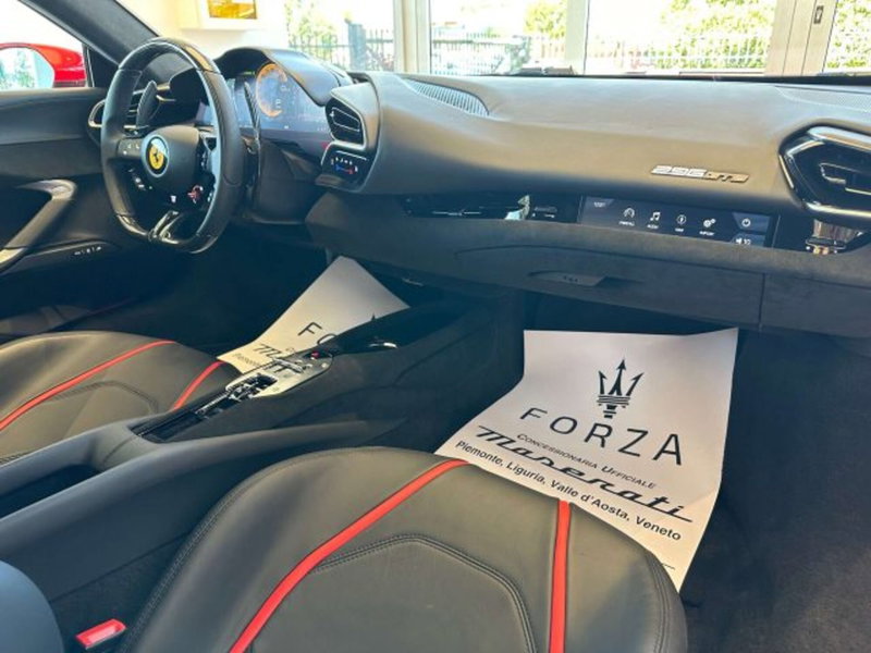 Ferrari 296 Coupé usata a Torino (8)