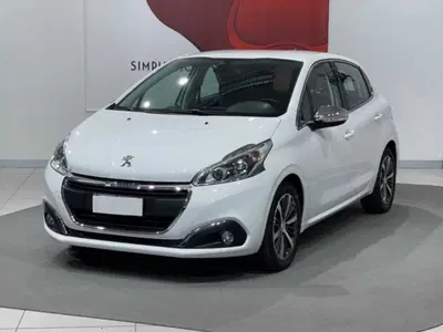 Peugeot 208 1.2 puretech Active s&amp;s 100cv del 2017 usata a Montagna in Valtellina