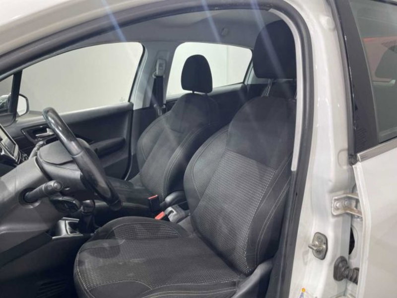 Peugeot 208 usata a Sondrio (20)
