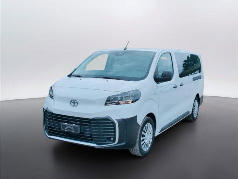 Toyota Proace Verso usata a Teramo