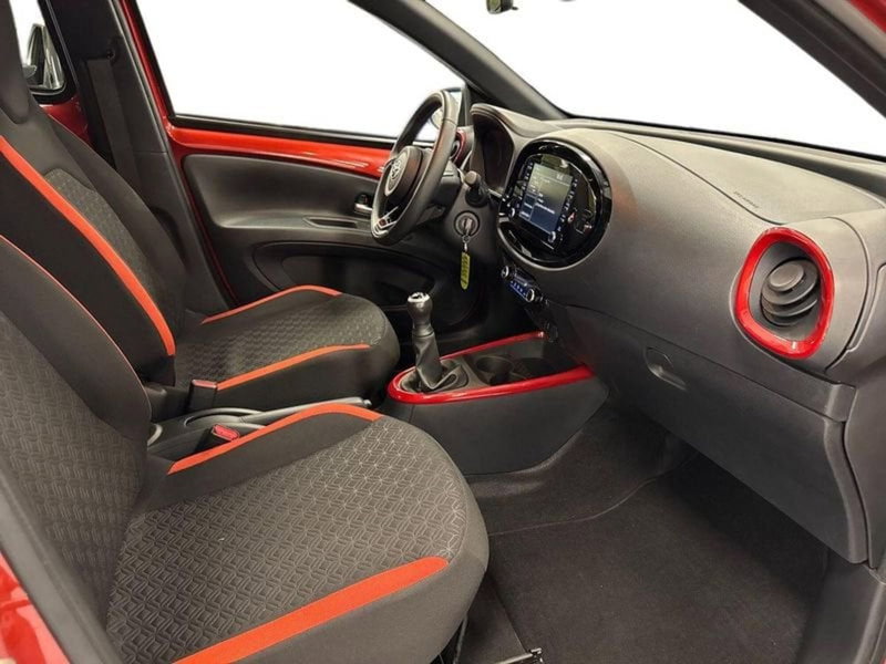 Toyota Aygo X usata a Prato (12)