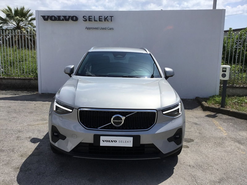 Volvo XC40 usata a Napoli (3)